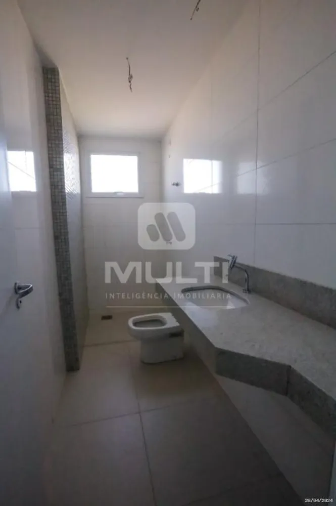 Apartamento, 3 quartos, 137 m² - Foto 2