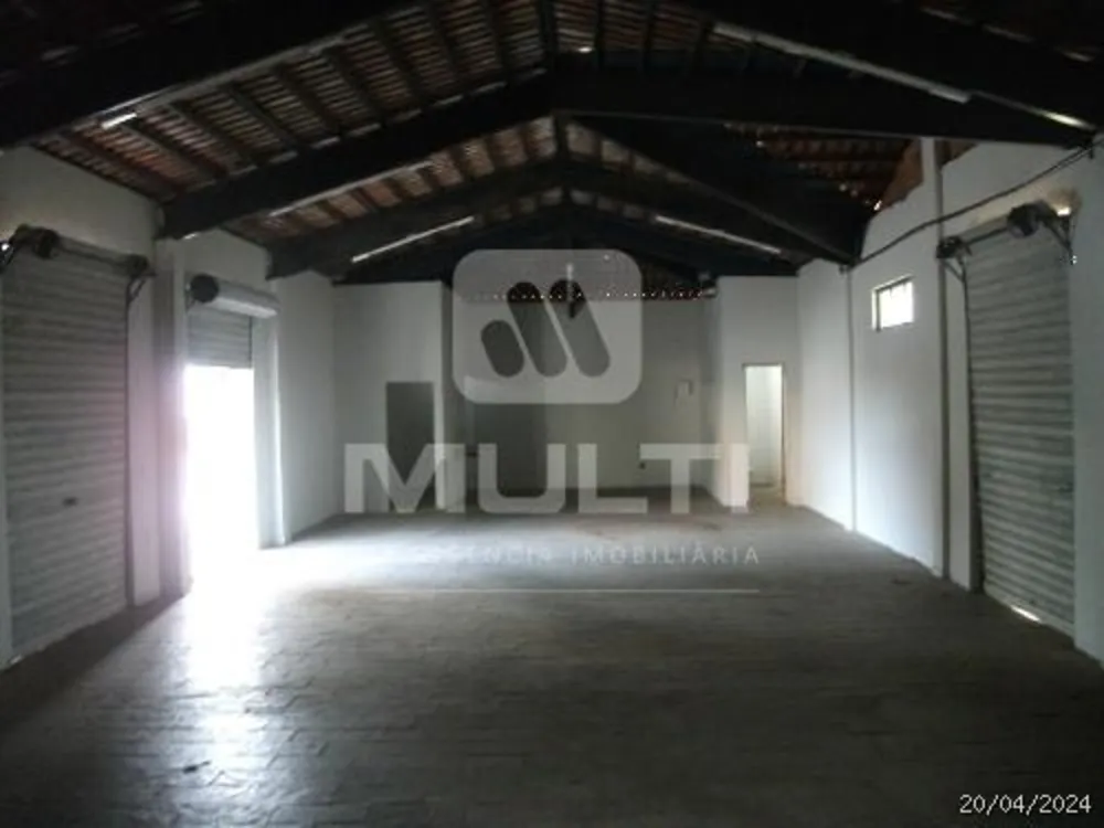 Casa, 1 quarto, 280 m² - Foto 1