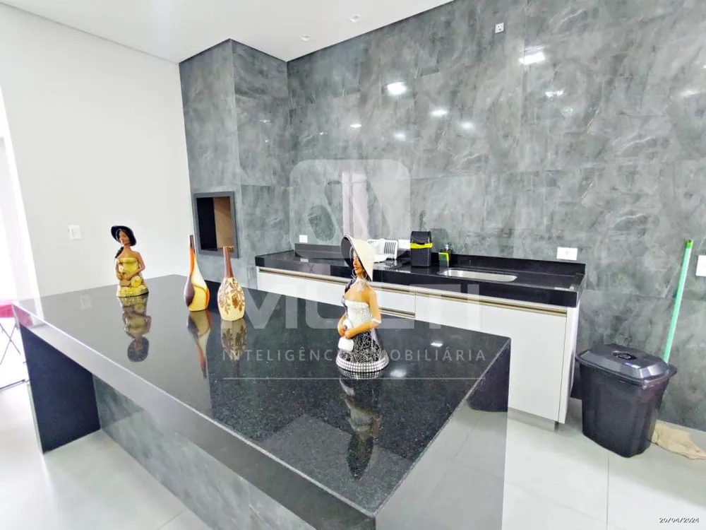 Casa, 3 quartos, 207 m² - Foto 3