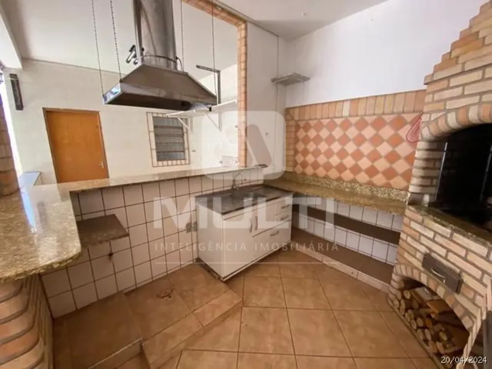 Casa, 3 quartos, 234 m² - Foto 6
