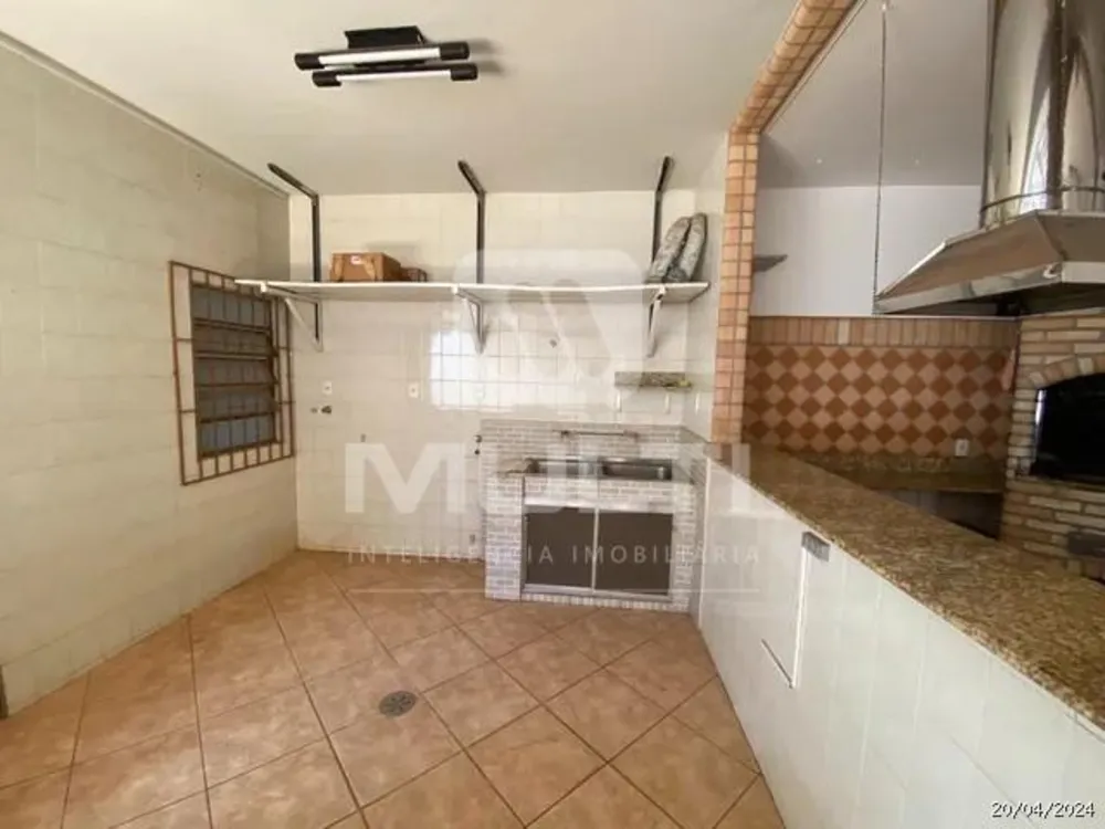 Casa, 3 quartos, 234 m² - Foto 8