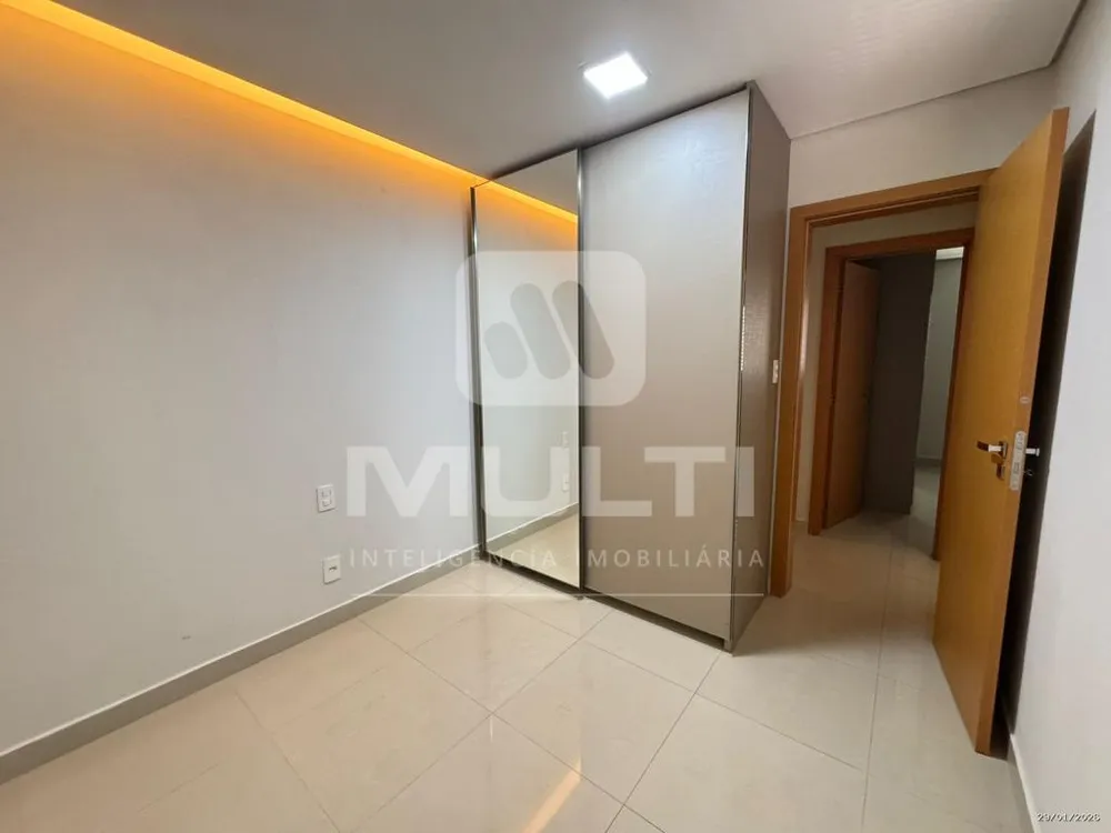 Casa, 3 quartos, 234 m² - Foto 2