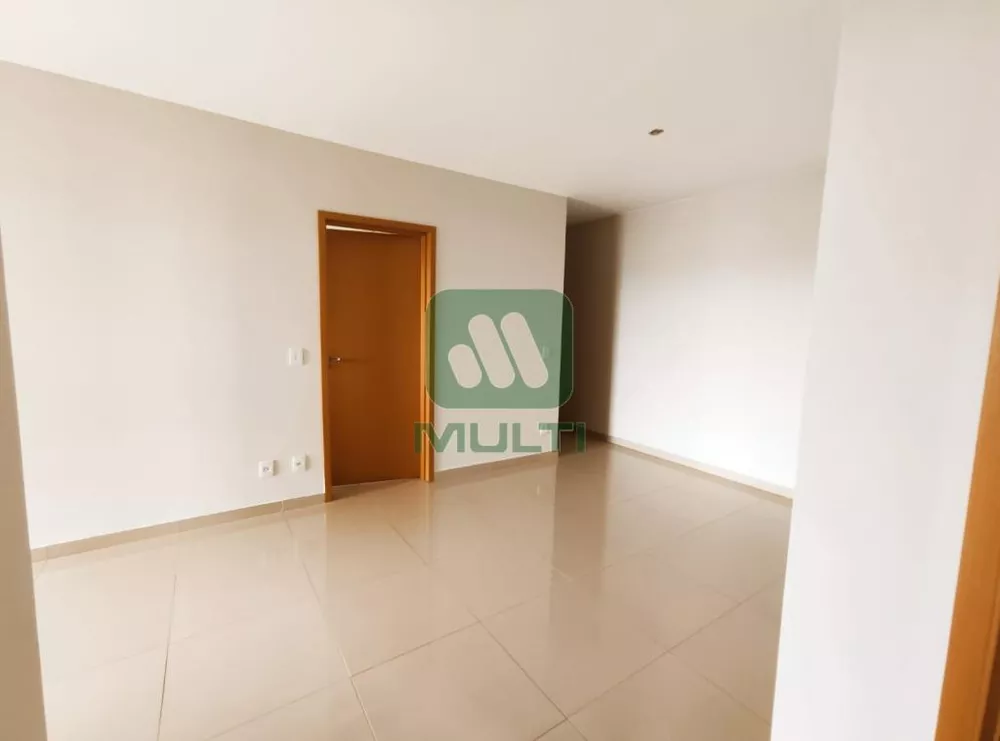 Apartamento à venda com 3 quartos, 94m² - Foto 1