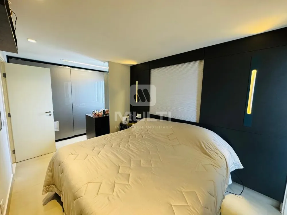Cobertura, 3 quartos, 216 m² - Foto 4