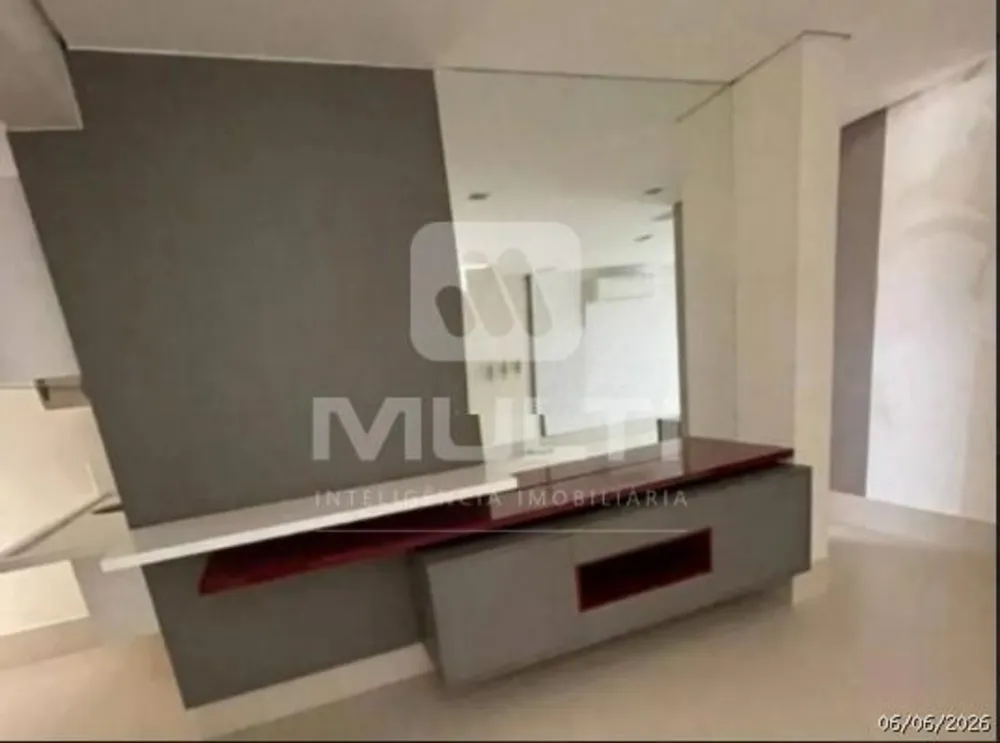 Apartamento, 3 quartos, 222 m² - Foto 1