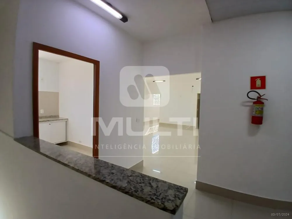Casa, 1 quarto, 344 m² - Foto 2
