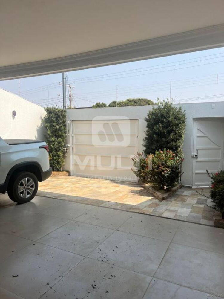 Casa, 3 quartos, 250 m² - Foto 14
