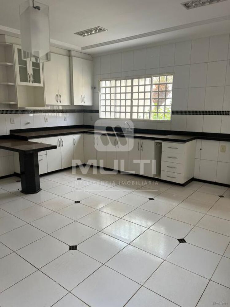 Casa, 3 quartos, 250 m² - Foto 22