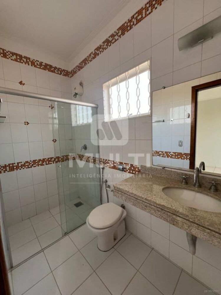 Casa, 3 quartos, 250 m² - Foto 21