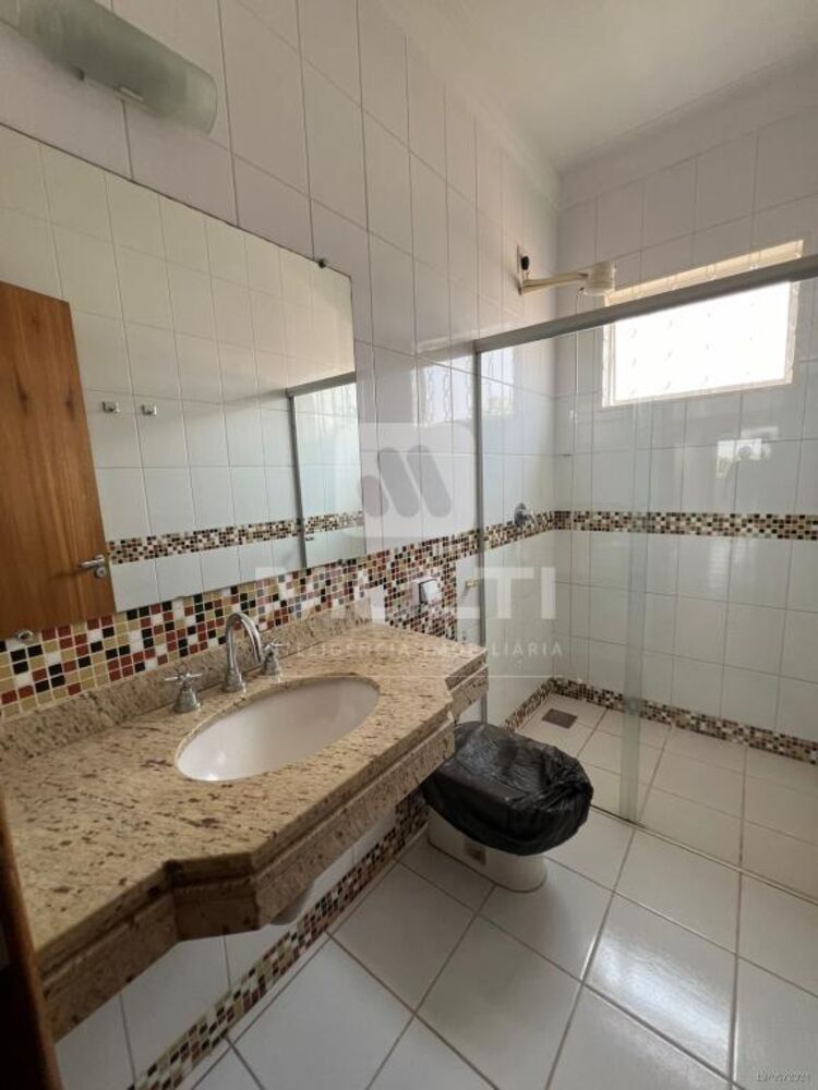 Casa, 3 quartos, 250 m² - Foto 4