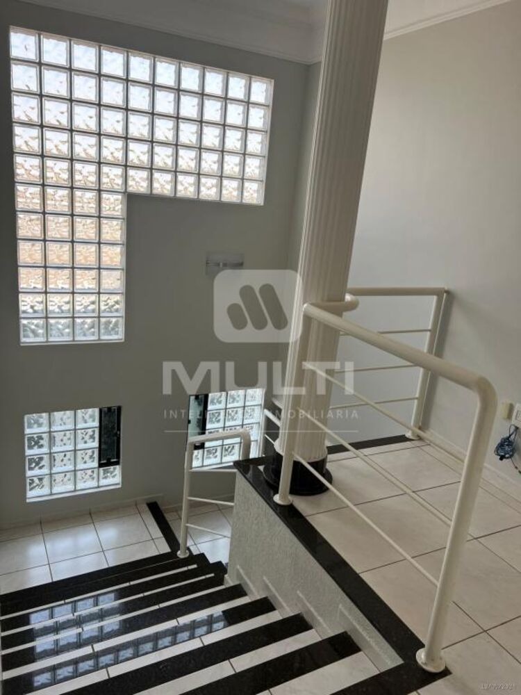 Casa, 3 quartos, 250 m² - Foto 10