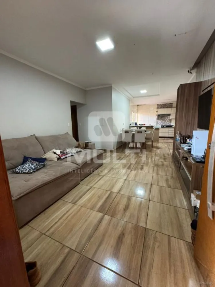 Casa, 3 quartos, 190 m² - Foto 2