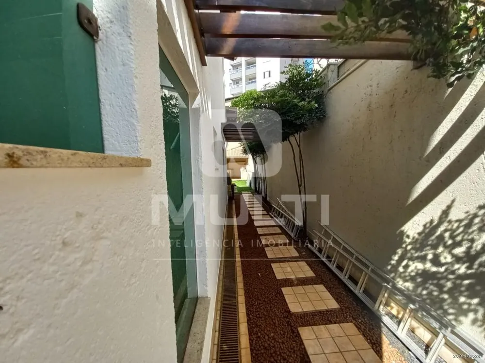 Casa, 3 quartos, 326 m² - Foto 2