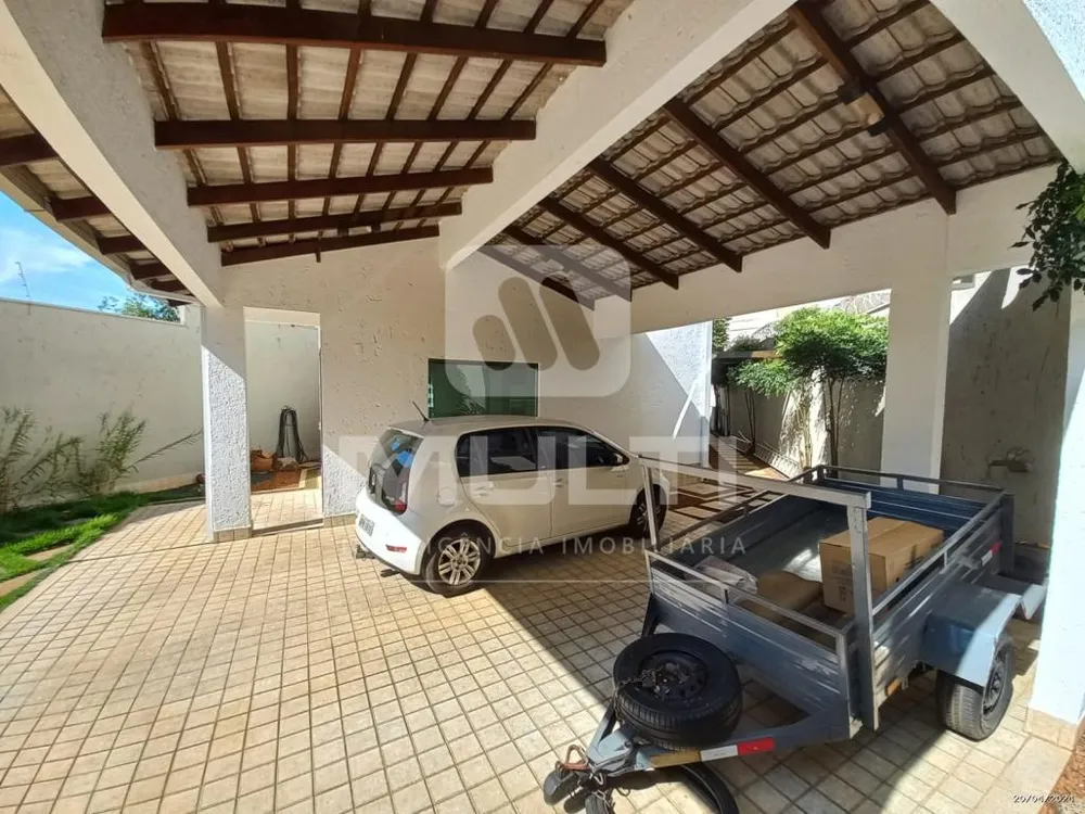 Casa, 3 quartos, 326 m² - Foto 1