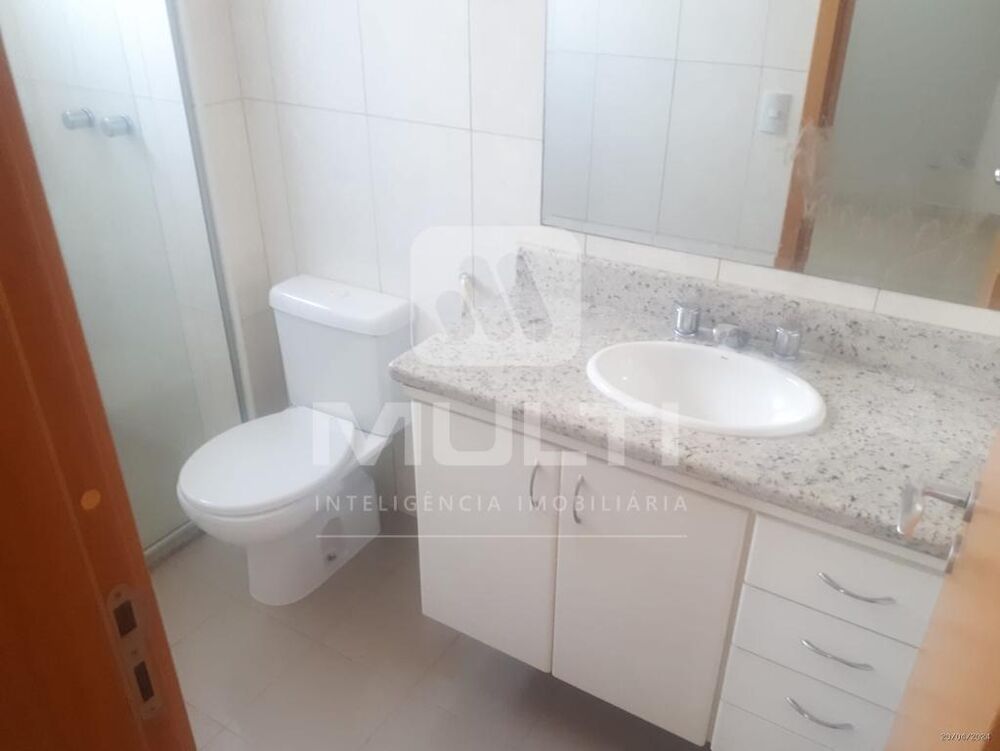Apartamento, 3 quartos, 189 m² - Foto 2