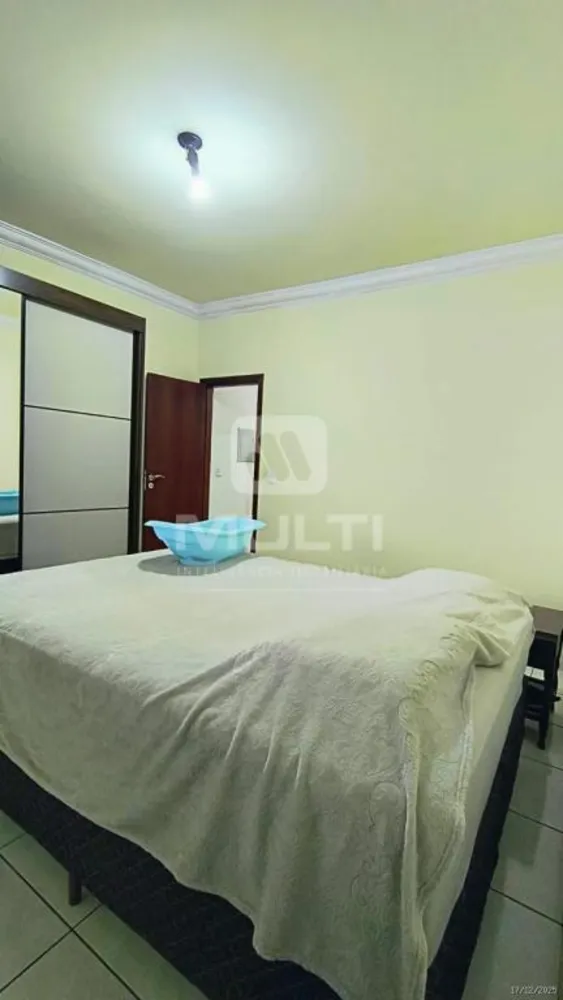 Casa, 3 quartos, 176 m² - Foto 2