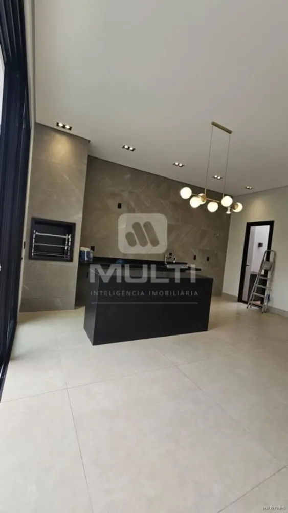 Casa, 3 quartos, 184 m² - Foto 1