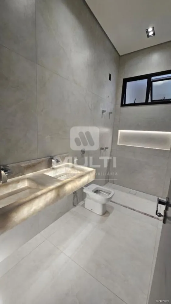 Casa, 3 quartos, 184 m² - Foto 2