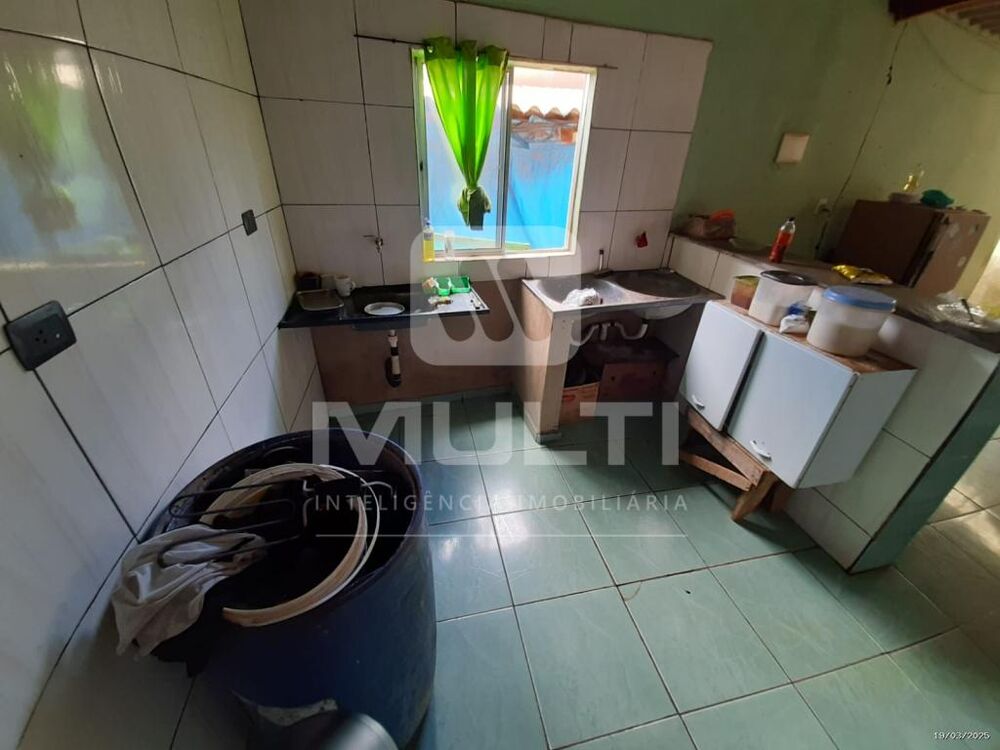 Casa, 5 quartos, 203 m² - Foto 2