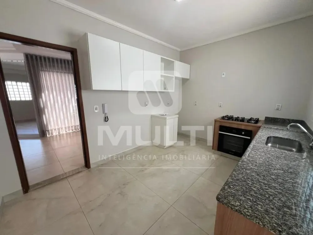 Casa, 3 quartos, 170 m² - Foto 1