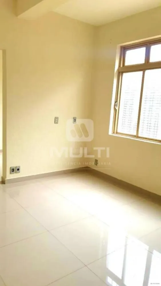 Casa, 5 quartos, 367 m² - Foto 4