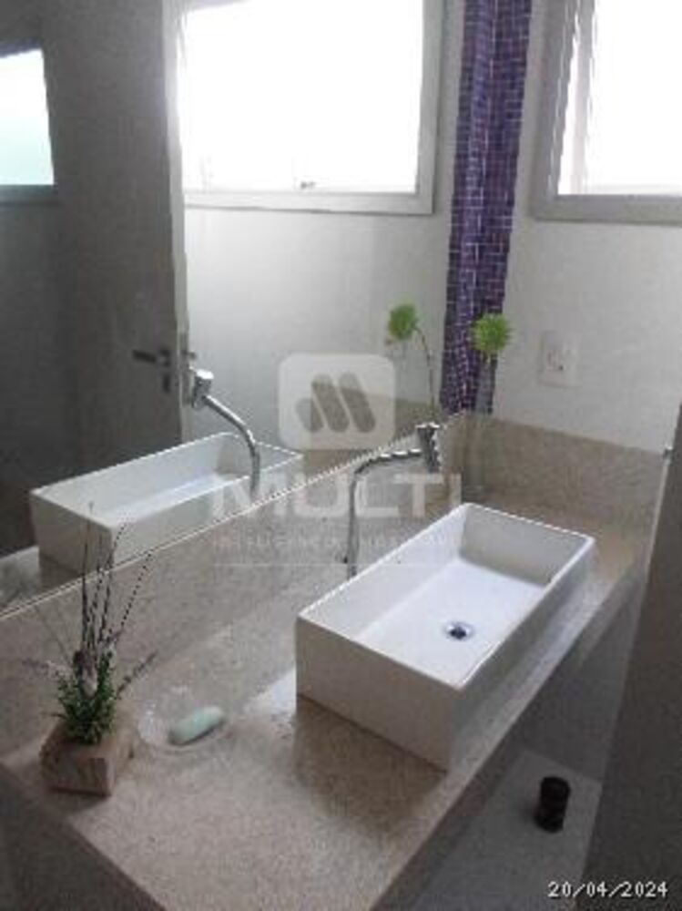 Casa, 3 quartos, 210 m² - Foto 9