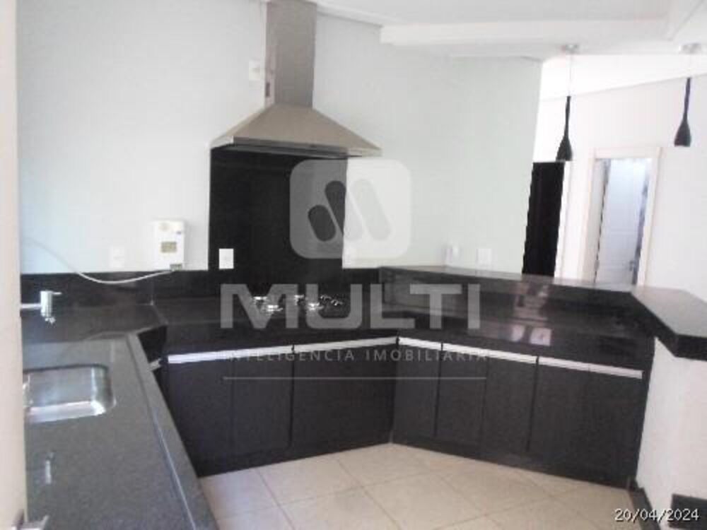 Casa, 3 quartos, 210 m² - Foto 20