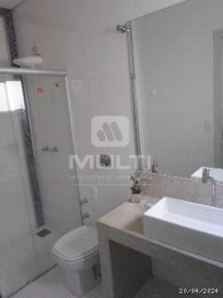 Casa, 3 quartos, 210 m² - Foto 11