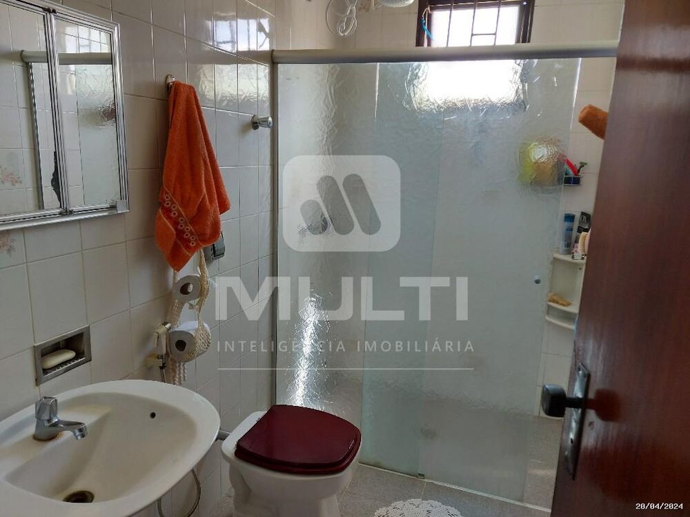 Casa, 3 quartos, 173 m² - Foto 2