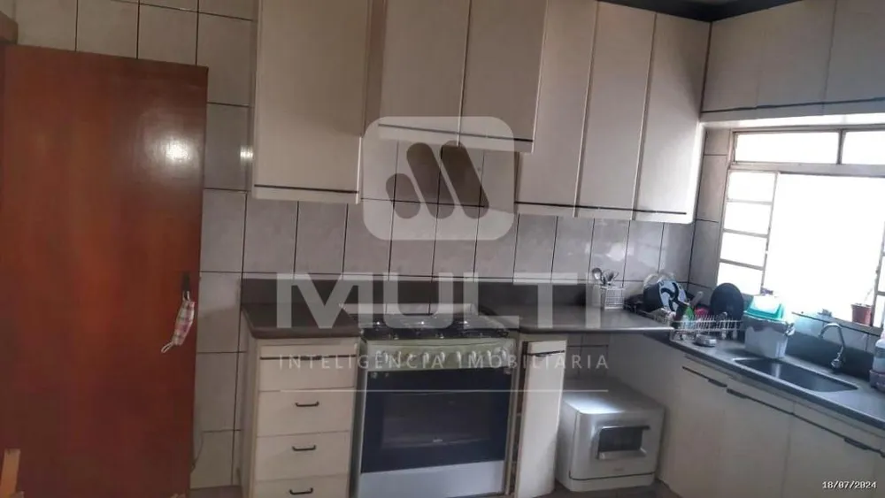 Casa, 4 quartos, 260 m² - Foto 3