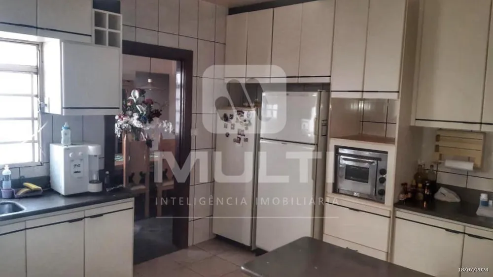 Casa, 4 quartos, 260 m² - Foto 2