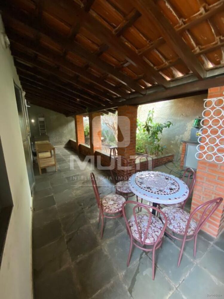 Casa, 3 quartos, 246 m² - Foto 5