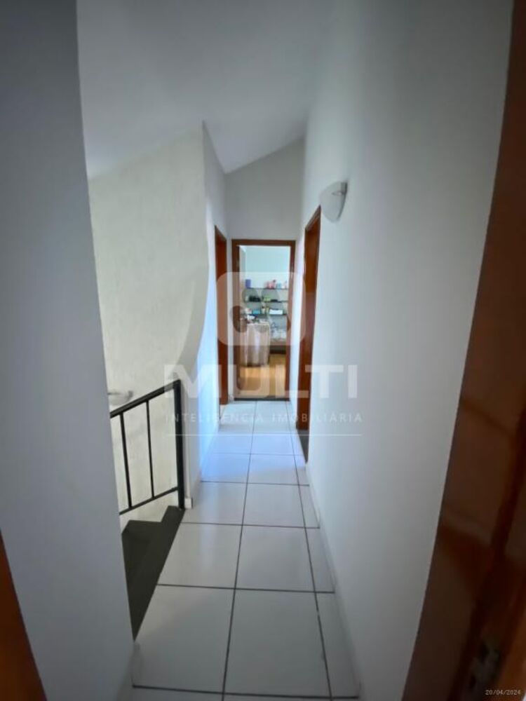 Casa, 3 quartos, 246 m² - Foto 11
