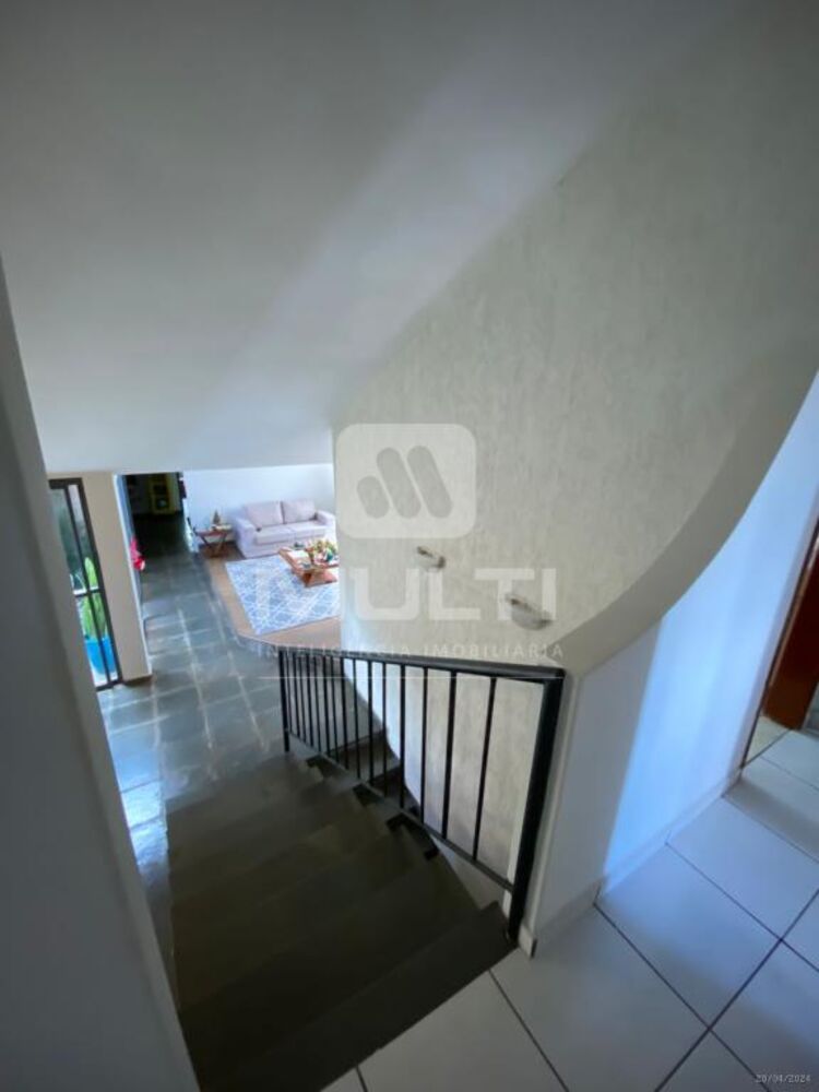 Casa, 3 quartos, 246 m² - Foto 24