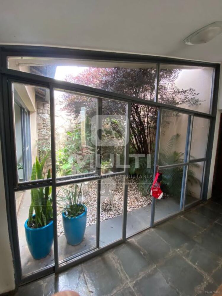 Casa, 3 quartos, 246 m² - Foto 3