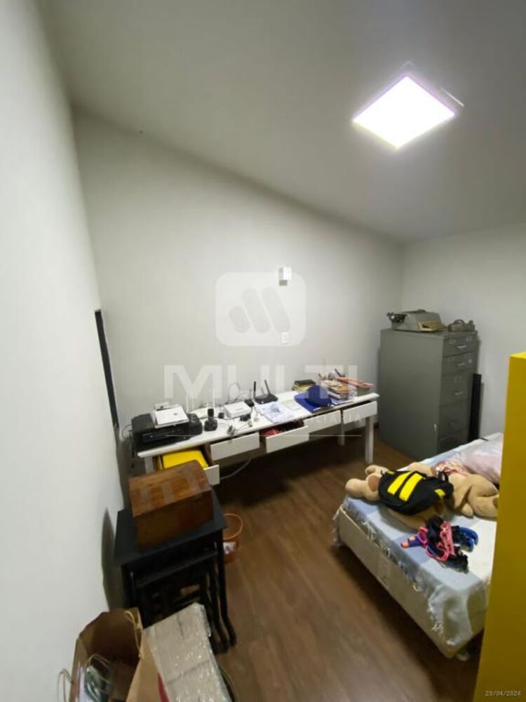 Casa, 3 quartos, 246 m² - Foto 4