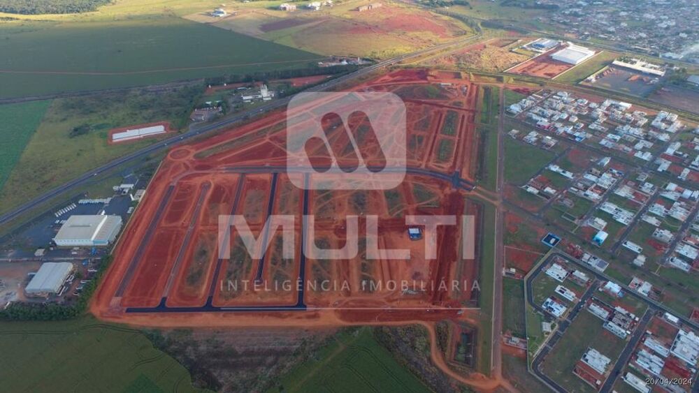Terreno, 300 m² - Foto 1