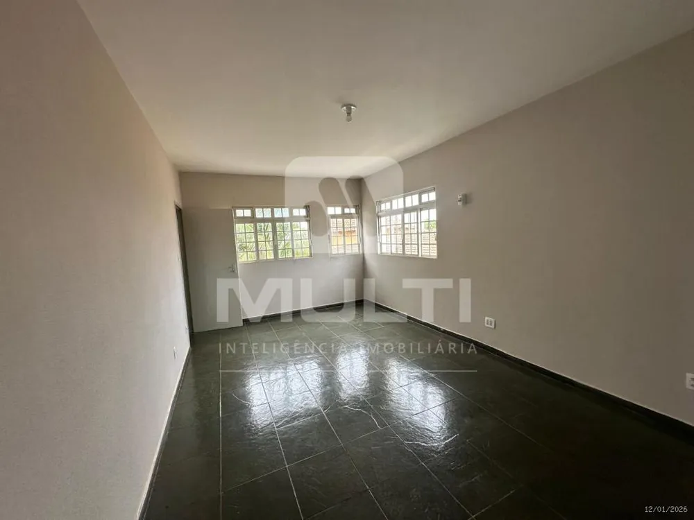 Casa, 4 quartos, 200 m² - Foto 9