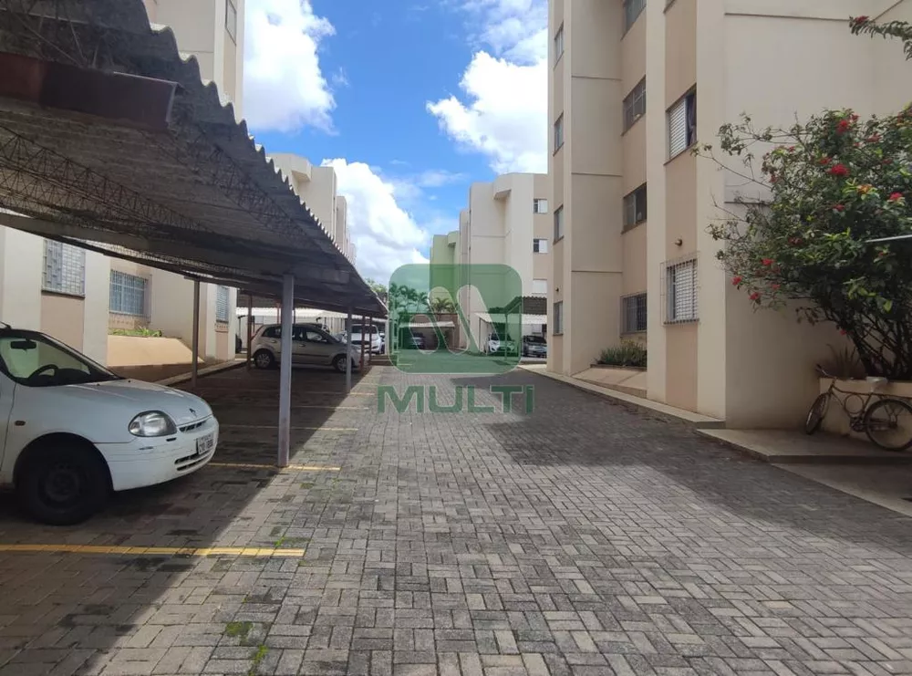 Apartamento à venda com 3 quartos, 61m² - Foto 1