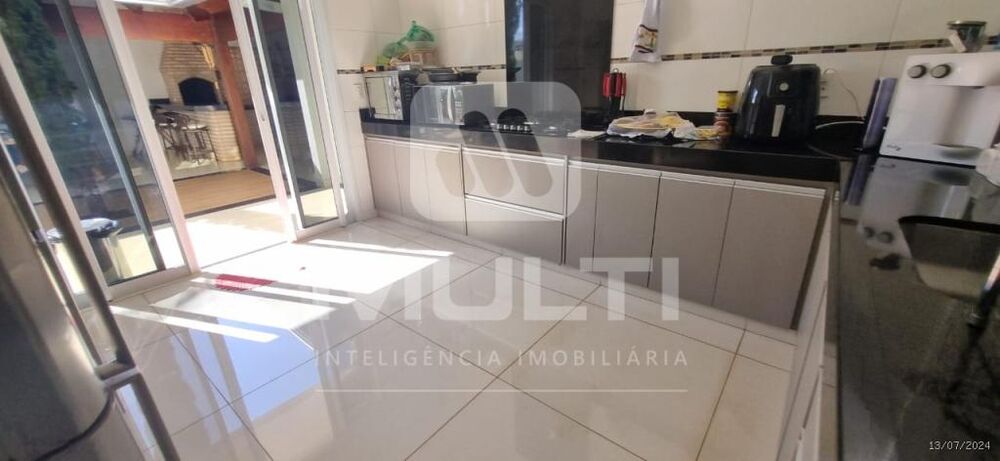 Casa, 3 quartos, 376 m² - Foto 3