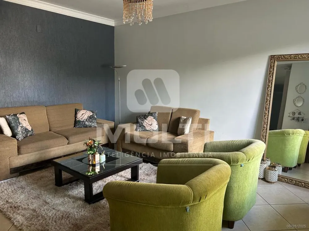 Casa, 3 quartos, 280 m² - Foto 2