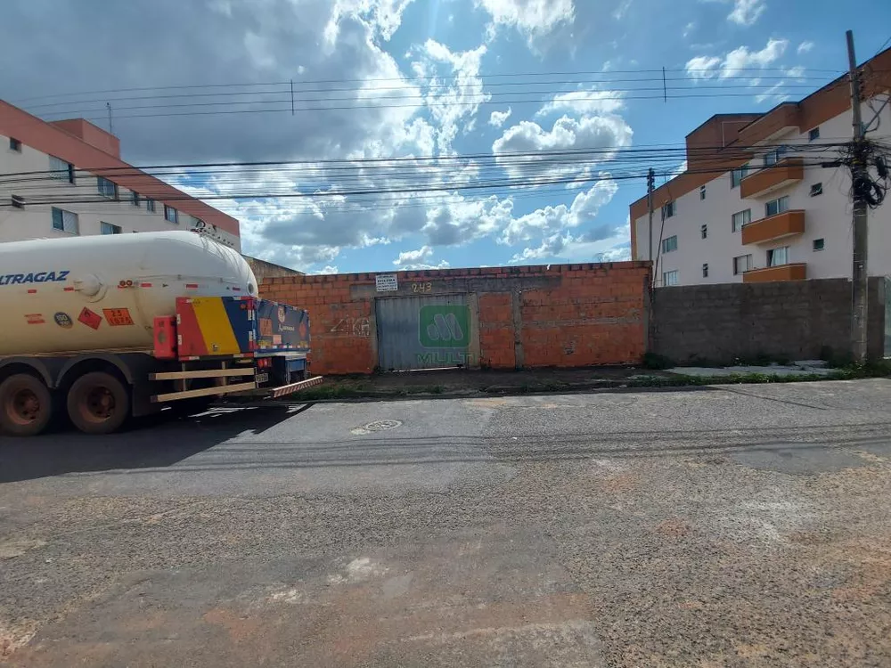 Loteamento e Condomínio à venda com 1 quarto, 1080m² - Foto 1