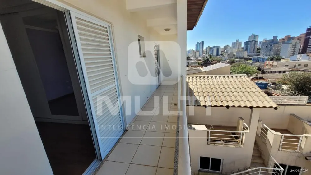Casa, 4 quartos, 300 m² - Foto 5