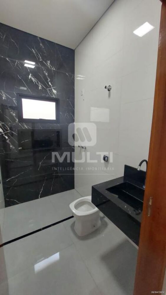 Casa à venda com 3 quartos, 80m² - Foto 7