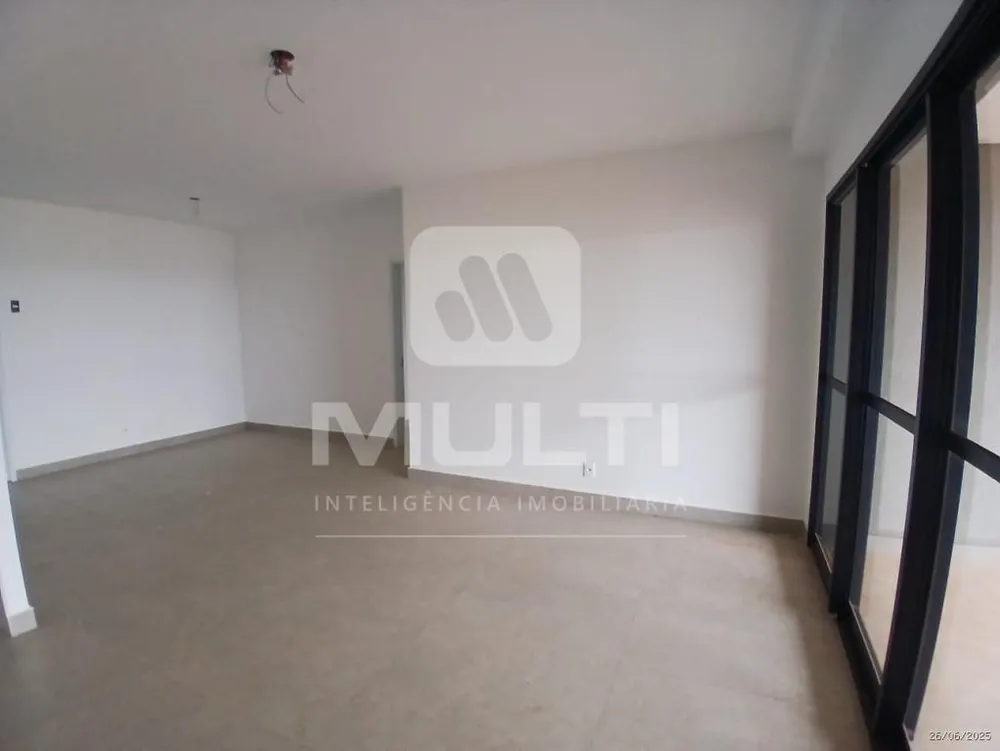Apartamento, 3 quartos, 130 m² - Foto 3