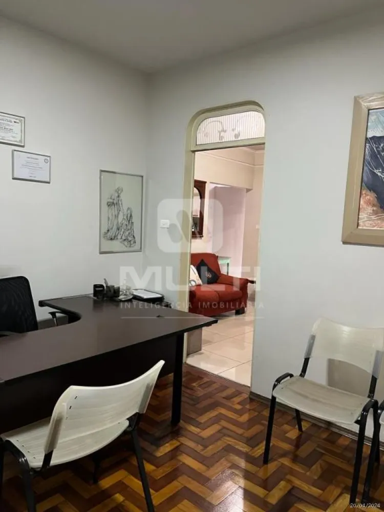 Casa, 4 quartos, 270 m² - Foto 3
