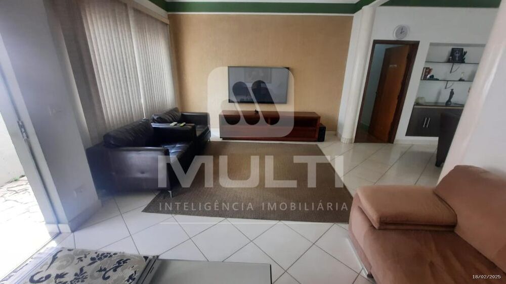 Casa, 4 quartos, 300 m² - Foto 17