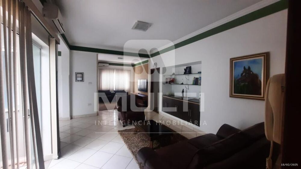 Casa, 4 quartos, 300 m² - Foto 20