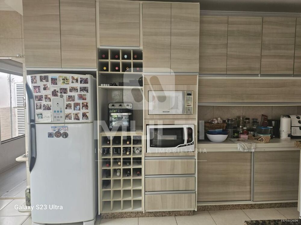 Casa, 3 quartos, 200 m² - Foto 24