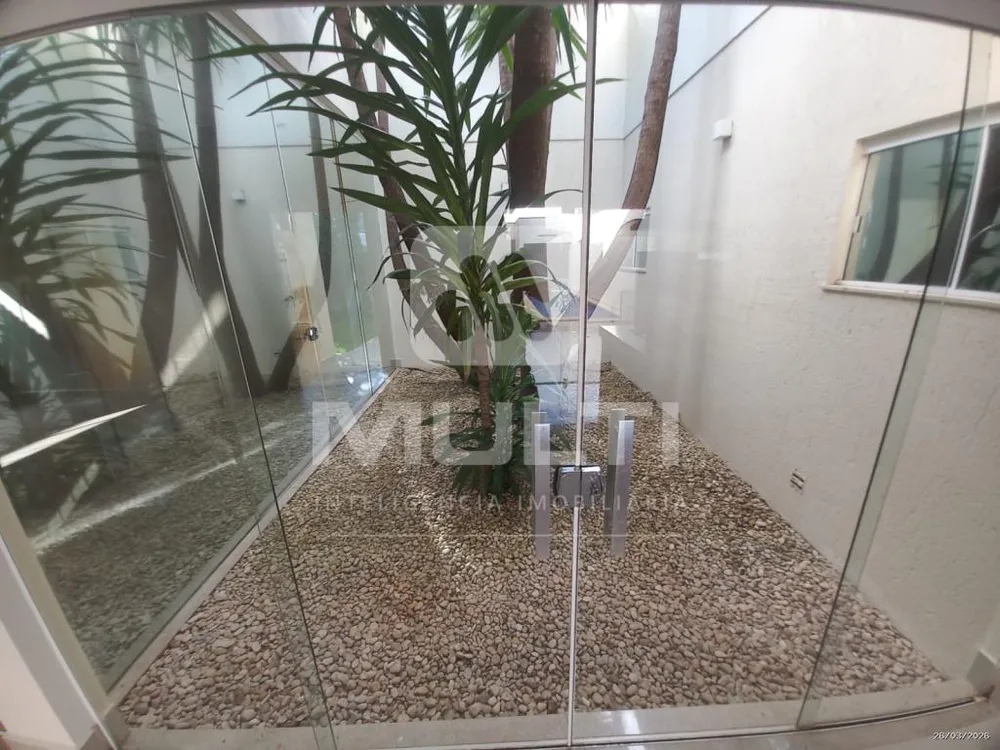 Casa, 3 quartos, 267 m² - Foto 1